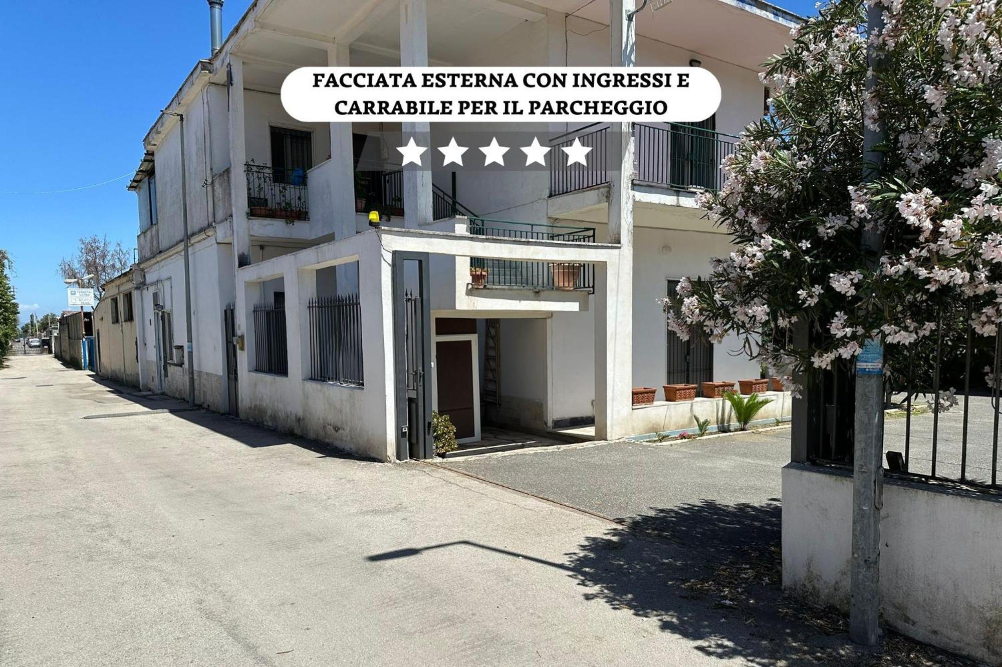 Grancomfort Tra Napoli E Caserta Кастель Вольтурно Экстерьер фото